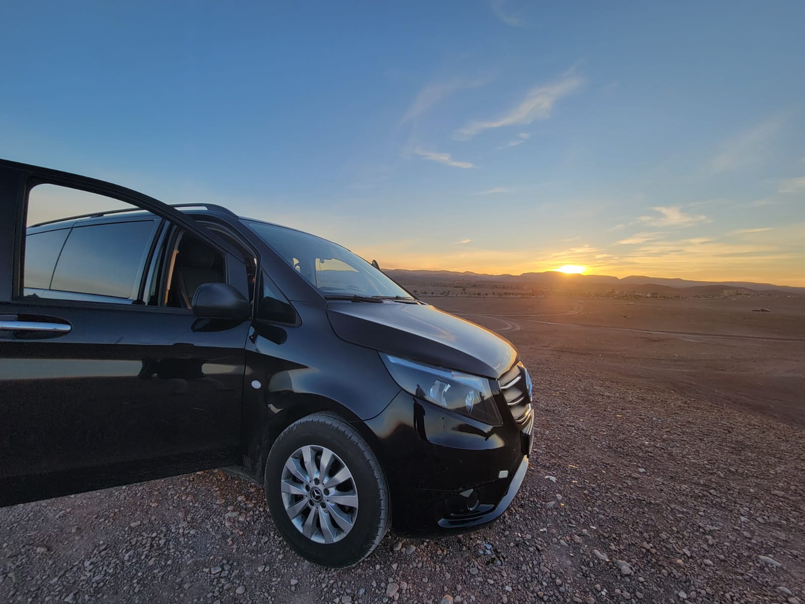 Voiture avec chauffeur privé au Maroc